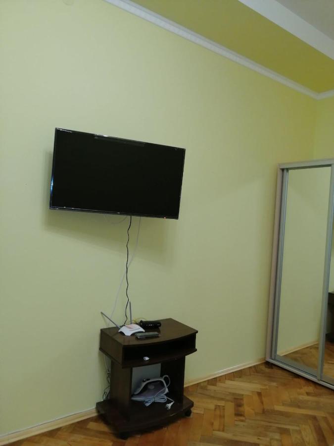 לבוב Apartment Ak. Kuchera Street מראה חיצוני תמונה